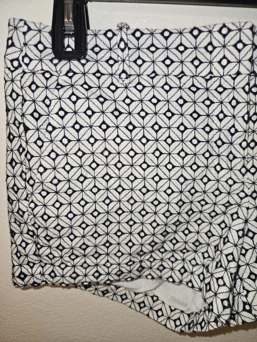 J Crew Womans Shorts Size 6